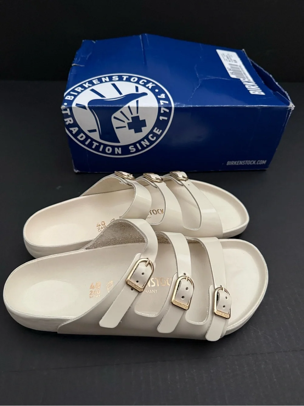 Birkenstock Florida Fresh Sandal in Ecru with Gold Buckles Size 9 NEW
